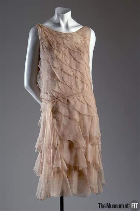 vintage chanel dress 1920s